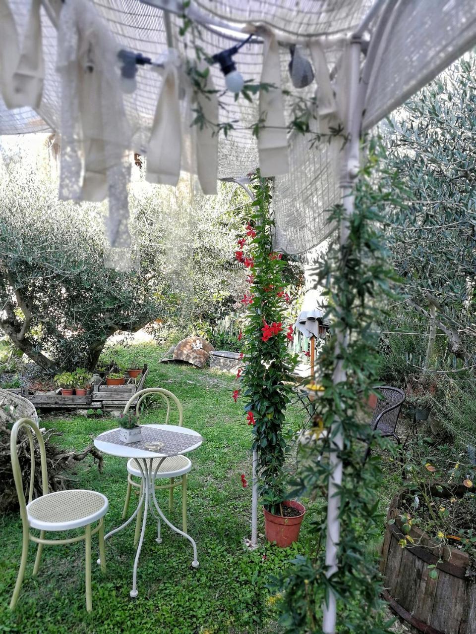 Il Giardino Dei Frati Acomodação com café da manhã Roncofreddo Exterior foto